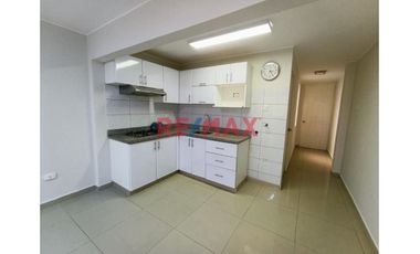 Alquilo Departamento De Un Dormitorio - 65 M2 En Santiago De Surco