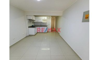 Alquilo Departamento De Un Dormitorio - 65 M2 En Santiago De Surco