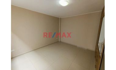 Alquilo Departamento De Un Dormitorio - 65 M2 En Santiago De Surco