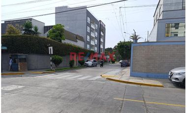 Alquilo Departamento De Un Dormitorio - 65 M2 En Santiago De Surco