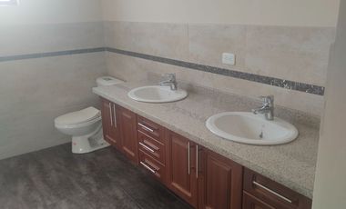 Departamento de venta de 4 dormitorios sector norte San Fernando