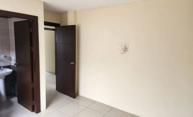 Ciudad Celeste, Renta de linda casa 4 dormitorios con estudio sin muebles