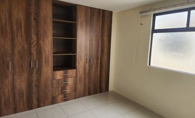 Ciudad Celeste, Renta de linda casa 4 dormitorios con estudio sin muebles