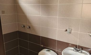 Ciudad Celeste, Renta de linda casa 4 dormitorios con estudio sin muebles