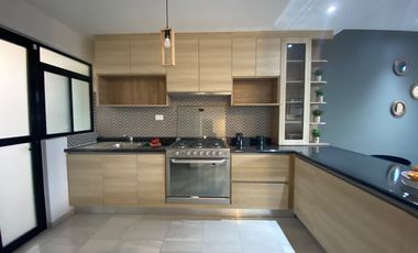 VENTA DE CASA POR CARRETERA RIOVERDE EN PRIVADA