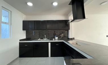 CASA EN VENTA ESTILO MEDITERRÁNEO $1,750,000