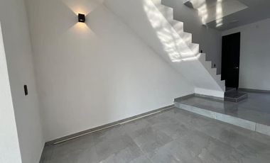 CASA EN VENTA ESTILO MEDITERRÁNEO $1,750,000