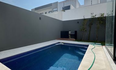LOMAS DEL DORADO CASA EN VENTA CON ALBERCA CIRC. LAGOS Y LAGUNAS