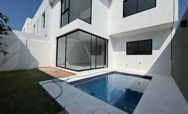 LOMAS DEL DORADO CASA EN VENTA CON ALBERCA CIRC. LAGOS Y LAGUNAS