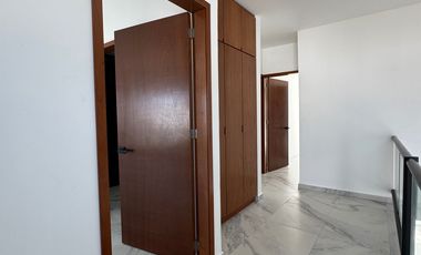 LOMAS DEL DORADO CASA EN VENTA CON ALBERCA CIRC. LAGOS Y LAGUNAS