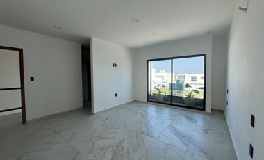 LOMAS DEL DORADO CASA EN VENTA CON ALBERCA CIRC. LAGOS Y LAGUNAS