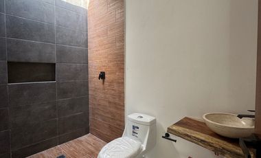 LOMAS DEL DORADO CASA EN VENTA CON ALBERCA CIRC. LAGOS Y LAGUNAS
