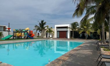 LOMAS DEL DORADO CASA EN VENTA CON ALBERCA CIRC. LAGOS Y LAGUNAS