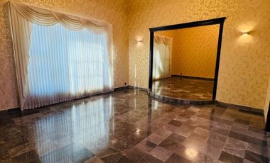 Casa en venta con coworking independiente en Residencial Esmeralda, Zona Ánimas