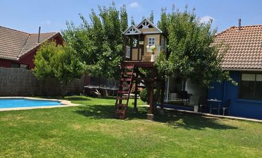 Hermosa Casa En Lo Herrera