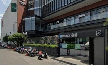 RENTA DE LOCAL EN PLAZA COMERCIAL