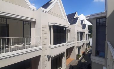 UNIT TERBATAS !!! TOWNHOUSE BERGAYA AMERICAN CLASSIC @ SETRADUTA BANDUNG FULLFURNISH
