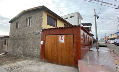 VENTA DE CASA EN AVENIDA CHIPANA IQUIQUE