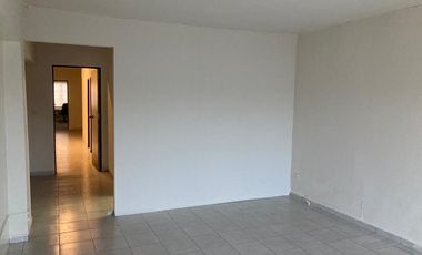 Local en Venta sobre Av. Leones y Gonzalitos