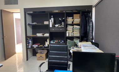 Local en Venta sobre Av. Leones y Gonzalitos