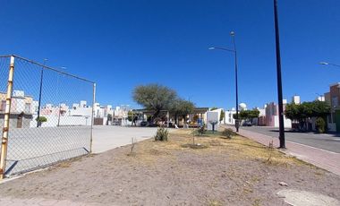 Casa en renta amueblada en Fraccionamiento Pueblito Colonial