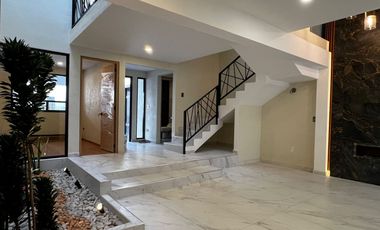 Casa nueva en venta en clúster Parque Coahuila, Lomas de Angelópolis a unos pasos de Barrio Cascatta