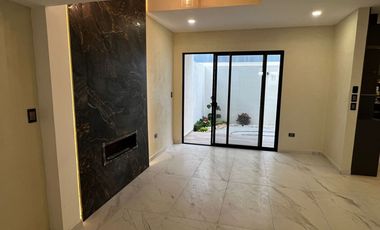 Casa nueva en venta en clúster Parque Coahuila, Lomas de Angelópolis a unos pasos de Barrio Cascatta