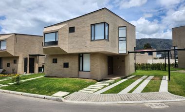 Conjunto Residencial Macarena - Palo de Agua III - Cota