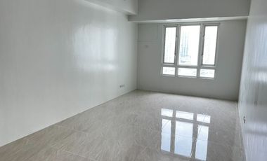 [Newly-Renovated] Large Studio Unit of 26.4 sq2 for Sale at The Beacon Makati (Price discounted)