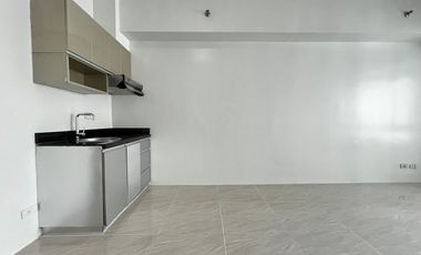 [Newly-Renovated] Large Studio Unit of 26.4 sq2 for Sale at The Beacon Makati (Price discounted)