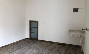 AMPLIA CASA EN PROVADA EN LUGAR TRANQUILO