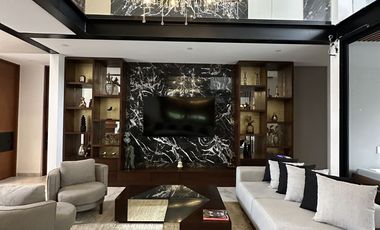 Casa en venta con vista al campo en el Yucatán Country Club.