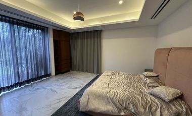 Casa en venta con vista al campo en el Yucatán Country Club.