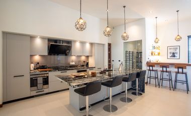 Luxury 6 bedroom single-storey pool villa for sale, price 55 Million Baht
