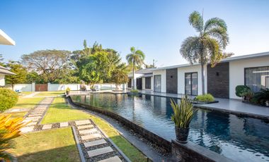 Luxury 6 bedroom single-storey pool villa for sale, price 55 Million Baht