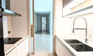 Sales! Ultra Luxury Penthouse with 3 bedrooms in Langsuan I Sindhorn Residence