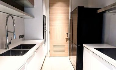Sales! Ultra Luxury Penthouse with 3 bedrooms in Langsuan I Sindhorn Residence