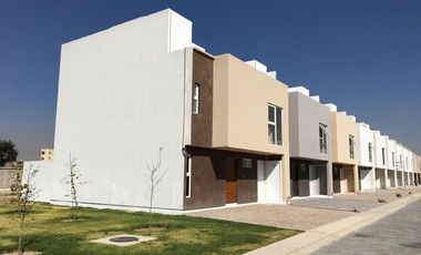 VENTA DE CASA EN CAMINO A OCOTITLAN # 222 EDOMEX