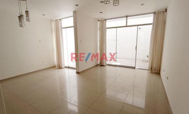 Casa En Venta En Sector Laguna Del Chipe - Piura // ID: 1121509