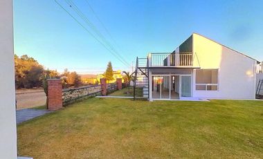 Residencia de campo, esquina de 1 planta