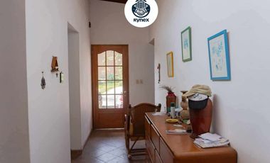 SE VENDE HERMOSA CASA SEMIRÚSTICA
