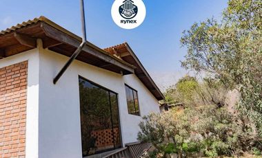 SE VENDE HERMOSA CASA SEMIRÚSTICA