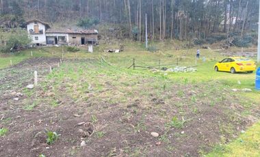 Terreno planito en venta 700m2 sector Carmen del Guzho - Cuenca