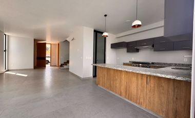 Casa en venta nueva en Bosqueto junto a Bosques Vallarta.