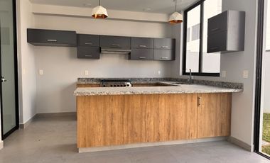 Casa en venta nueva en Bosqueto junto a Bosques Vallarta.