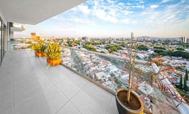 Central Park: Departamento Amueblado de 3 Recamaras con Vista Panorámica – English Spoken