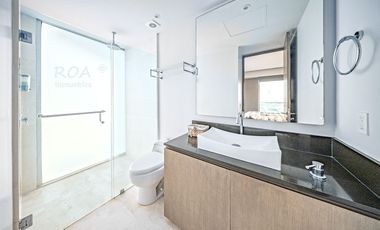 Central Park: Departamento Amueblado de 3 Recamaras con Vista Panorámica – English Spoken