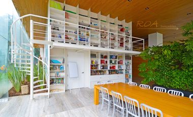 Central Park: Departamento Amueblado de 3 Recamaras con Vista Panorámica – English Spoken