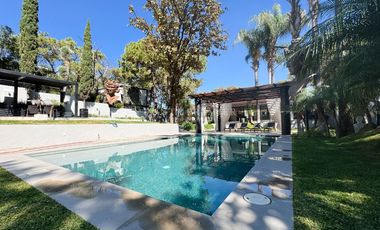 Casa en Renta en Pinar de la Venta Amueblada con Alberca de Lujo, Zapopan