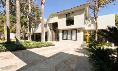 Casa en Renta en Pinar de la Venta Amueblada con Alberca de Lujo, Zapopan